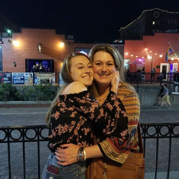 Meet your Posher, Jill - Picture 1 of 1